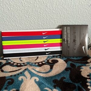 2/$20 ~Nike headbands w/silicone